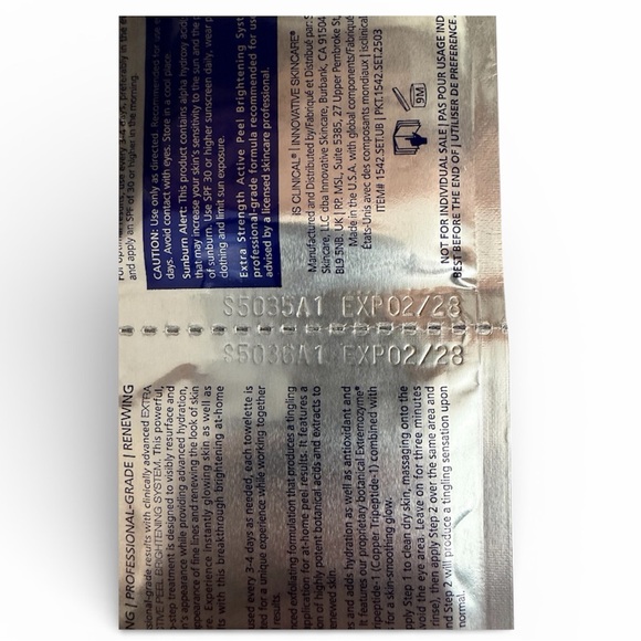 iS CLINICAL Extra Strength Active Peel Brightening System - Picture 13 of 14